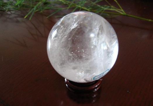 白水晶和玻璃怎么区分