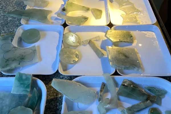 翡翠原石市场去哪找哪能买到冰种翡翠原石